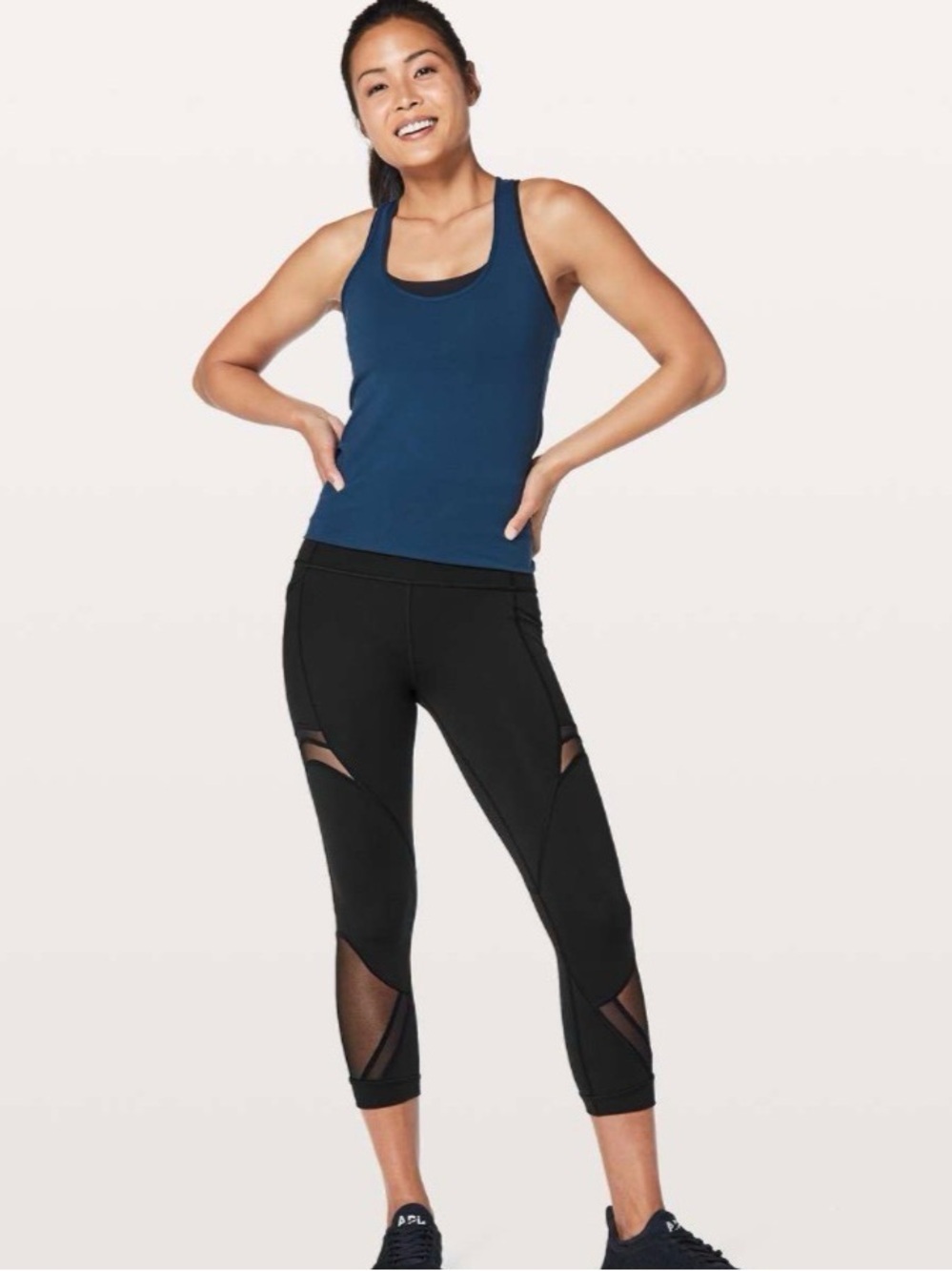 Lululemon Forget the Sweat black sz 8 leggings mesh